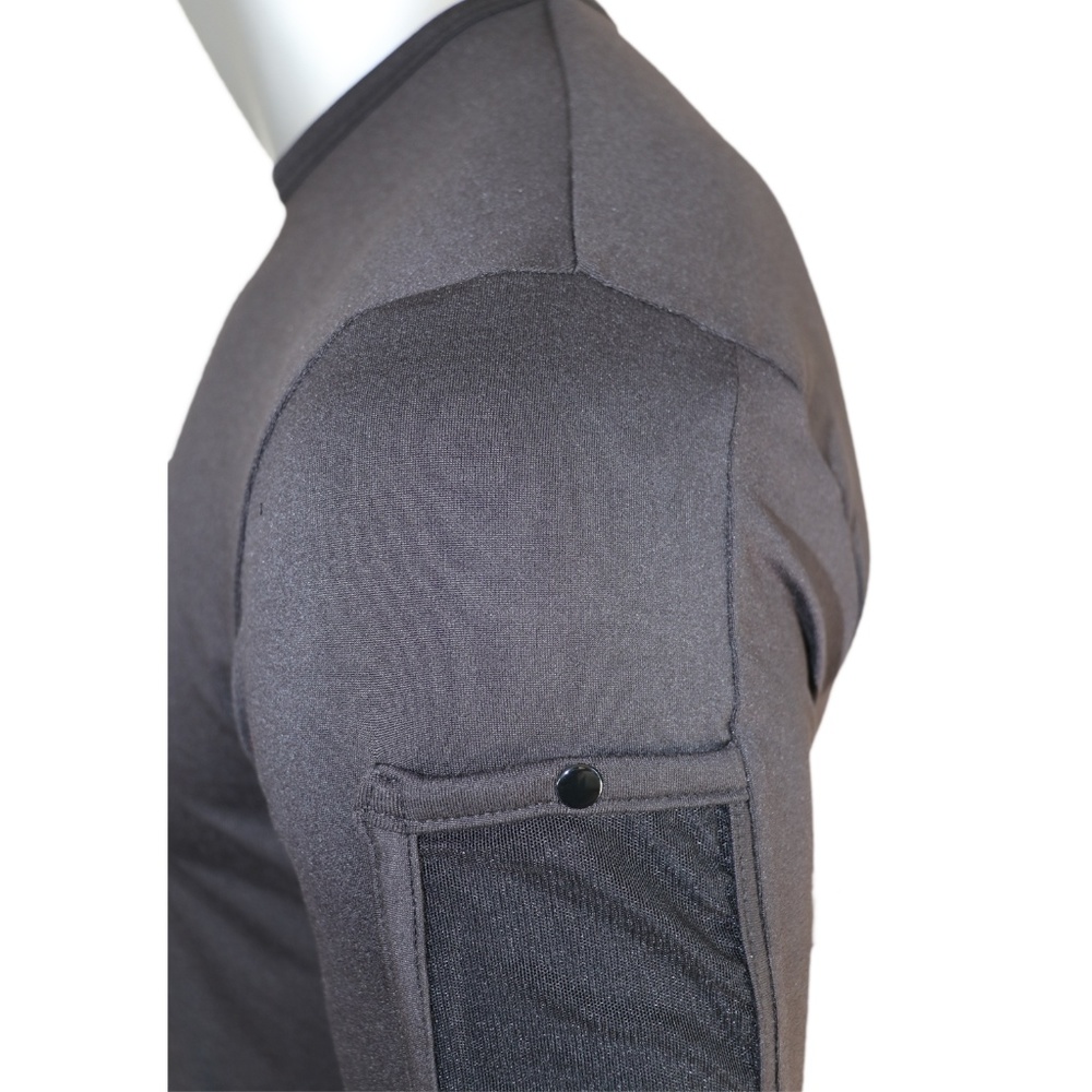 MEN’S SPORTS PHONE SHIRT THAT HOLDS YOUR PHONE NWT - Picture 8 of 8